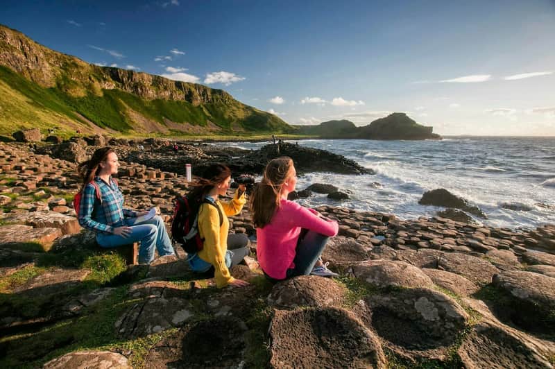 Giant's Causeway & Belfast City: Day Trip from Dublin