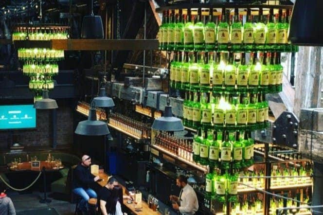 Destilería Jameson Bow St.: Tour en alemán con guía + Cata de whisky